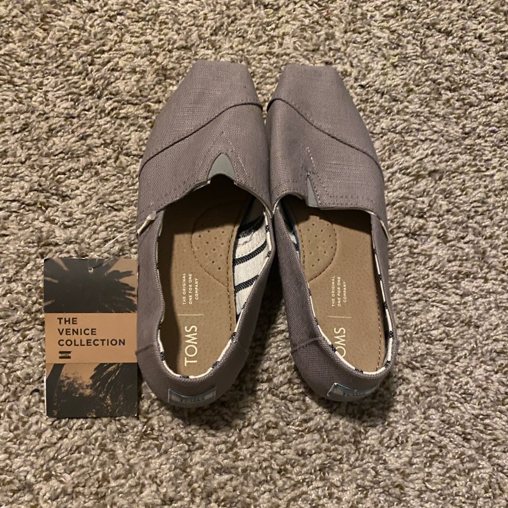 Women’s classic TOMS